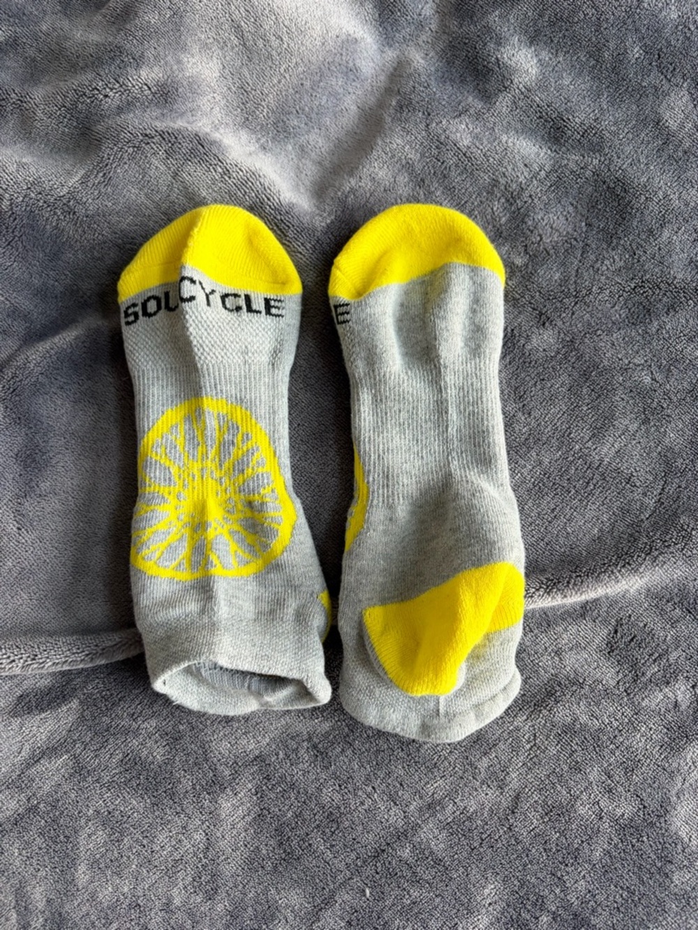 soulcycle Men’s Low-Cut Gray Socks with Yellow Accents